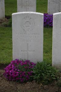 Nine Elms British Cemetery - Howells, S R