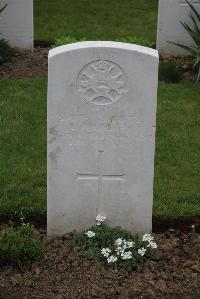 Nine Elms British Cemetery - Huxley, B