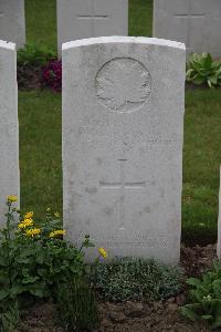 Nine Elms British Cemetery - Jeune, Wallace