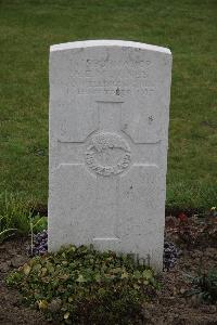 Nine Elms British Cemetery - Jones, A E M