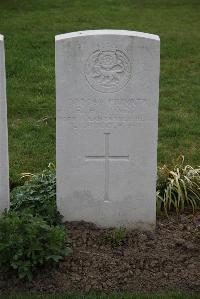 Nine Elms British Cemetery - Jones, E H