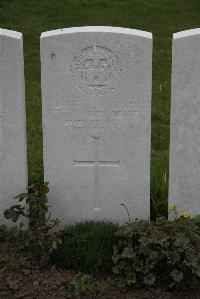 Nine Elms British Cemetery - Keates, Keith James