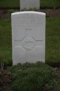 Nine Elms British Cemetery - Leslie, James Quinlan