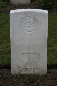 Nine Elms British Cemetery - Long, Thomas Edward