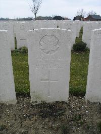 Nine Elms British Cemetery - Luxton, R