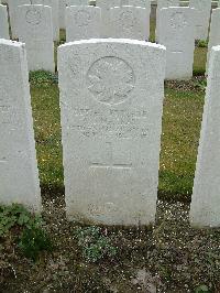 Nine Elms British Cemetery - MacKay, A J
