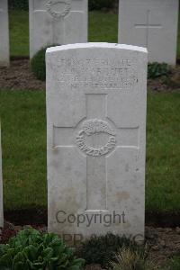 Nine Elms British Cemetery - Marquet, Albert Oliver