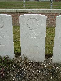 Nine Elms British Cemetery - McAfee, Richard