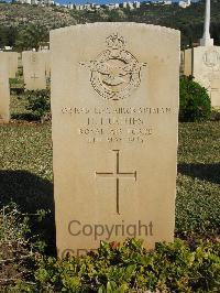 Khayat Beach War Cemetery - Hughes, Horace