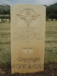 Khayat Beach War Cemetery - Wood, F