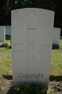 Hyde Park Corner (Royal Berks) Cemetery - Anderson, A