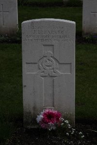 Hyde Park Corner (Royal Berks) Cemetery - Barker, John Luke
