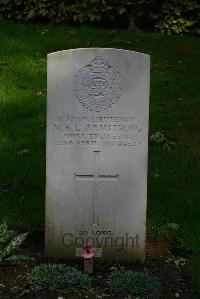 Authuile Military Cemetery - Armstrong, Michael Richard Leader