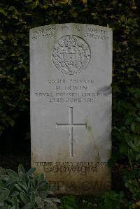 Authuile Military Cemetery - Irwin, M