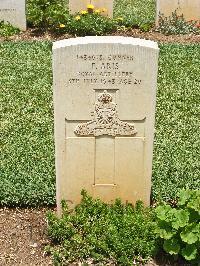 Medjez-El-Bab War Cemetery - Aris, Fred