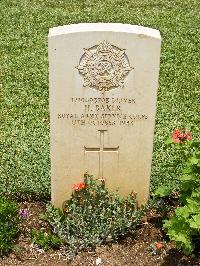 Medjez-El-Bab War Cemetery - Baker, Henry
