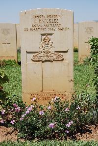 Medjez-El-Bab War Cemetery - Brickles, Stanley