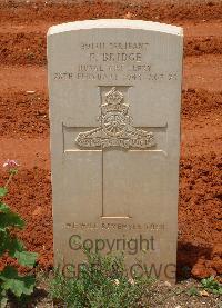 Medjez-El-Bab War Cemetery - Bridge, Frank
