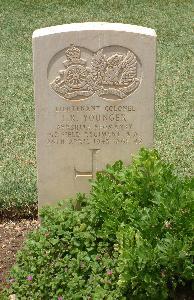 Medjez-El-Bab War Cemetery - Younger, Laurence Richardson