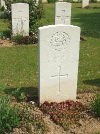 St. Pierre Cemetery Amiens - Holden, Jesse