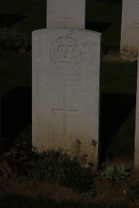 St. Souplet British Cemetery - Hover, Lionel Douglas