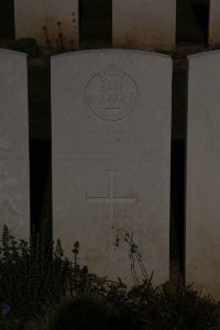 St. Souplet British Cemetery - Johnson, R