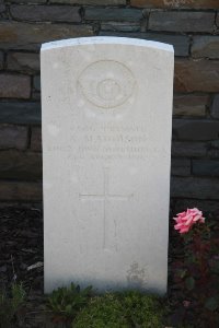 St. Souplet British Cemetery - Maddison, A