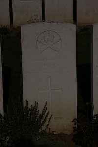 St. Souplet British Cemetery - Minter, F