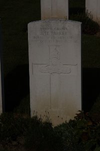 St. Souplet British Cemetery - Parker, J H
