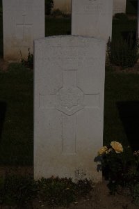 St. Souplet British Cemetery - Peake, J