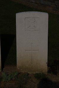 St. Souplet British Cemetery - Richards, F