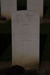 St. Souplet British Cemetery - Robinson, T H
