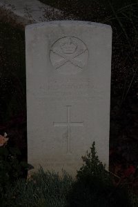 St. Souplet British Cemetery - Schooling, G R