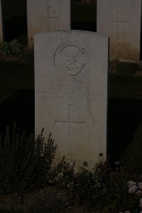 St. Souplet British Cemetery - Shaddick, E