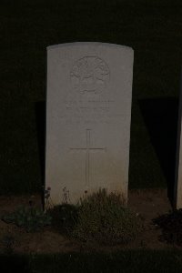 St. Souplet British Cemetery - Strover, F