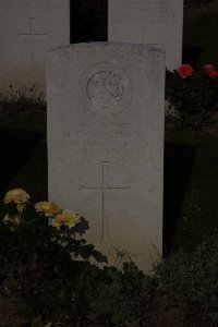 St. Souplet British Cemetery - Tonkinson, J E