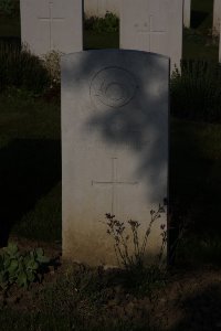 St. Souplet British Cemetery - Toynbee, W