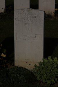 St. Souplet British Cemetery - Wakelin, Fred