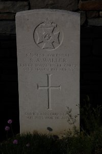 St. Souplet British Cemetery - Waller, Samuel Alfred