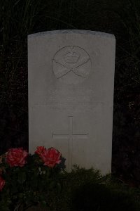 St. Souplet British Cemetery - Wharam, H