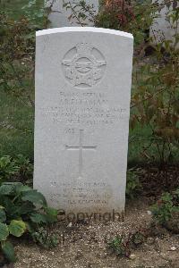 Choloy War Cemetery - Pittman, John Benjamin