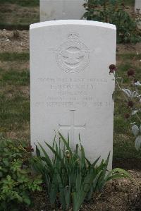 Choloy War Cemetery - Rosekilly, Laurence