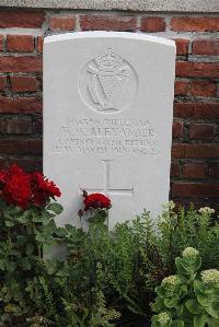 Le Cateau Military Cemetery - Alexander, W W