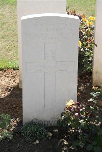 Le Cateau Military Cemetery - Barry, J