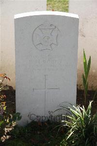 Le Cateau Military Cemetery - Beaumont, W