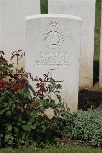 Le Cateau Military Cemetery - Booth, A