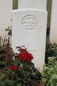 Le Cateau Military Cemetery - Brown, A S