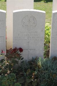 Le Cateau Military Cemetery - Cheeseman, Edmund