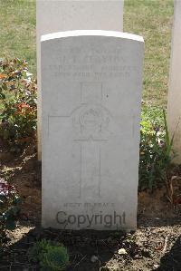 Le Cateau Military Cemetery - Clayton, Herbert Thomas