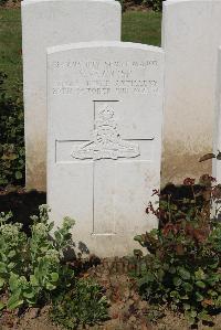 Le Cateau Military Cemetery - Crisp, S W